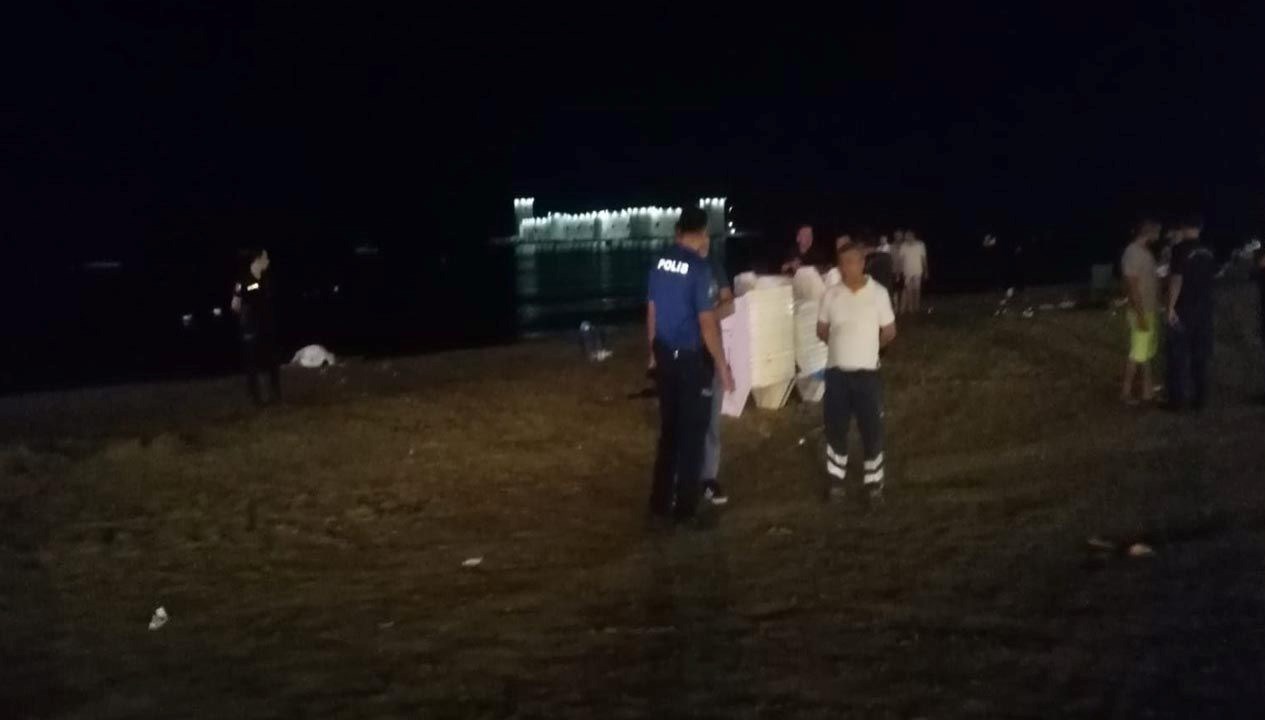 gece yarisi denize girdi boguldu zSgS4HAv