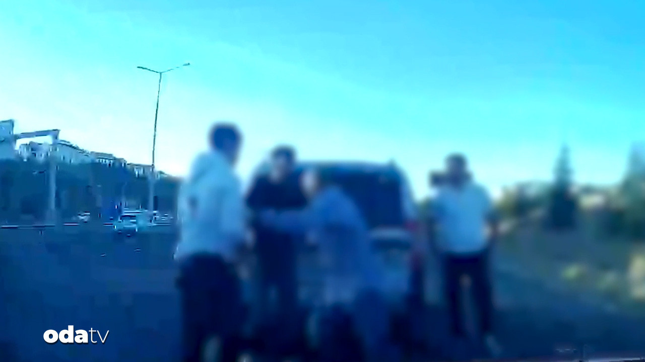 trafik tartismasi kanli bitti taksiciye 4 kisi saldirdi MN3C8Cfc