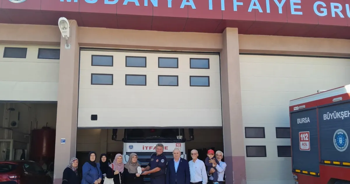 saadet partili kadinlardan mudanya itfaiyesine ziyaret Q9EQTXuh