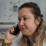 3-bin-kisiyi-kanser-taramasi-icin-ikna-etti-behice-ebenin-azmi-8VFG6RRj