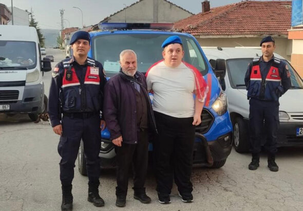 bilecikte-yurek-isitan-asker-eglencesine-jandarma-personelleri-de-katildi-fGrZJfYm