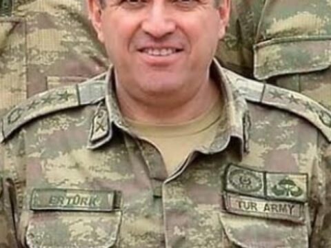 Istanbulun kaderini degistiren o gece sehit albay sait erturkun kahramanlik destani Cag9OwYH