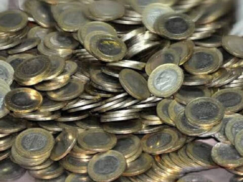 Kumbarasindaki bozuk para sayesinde milyoner oldu dunyada sadece 20 tane kaldi c4GjgaJN